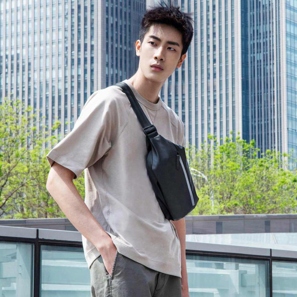 Xiaomi Multifunctional sports and leisure chest bag black 28318